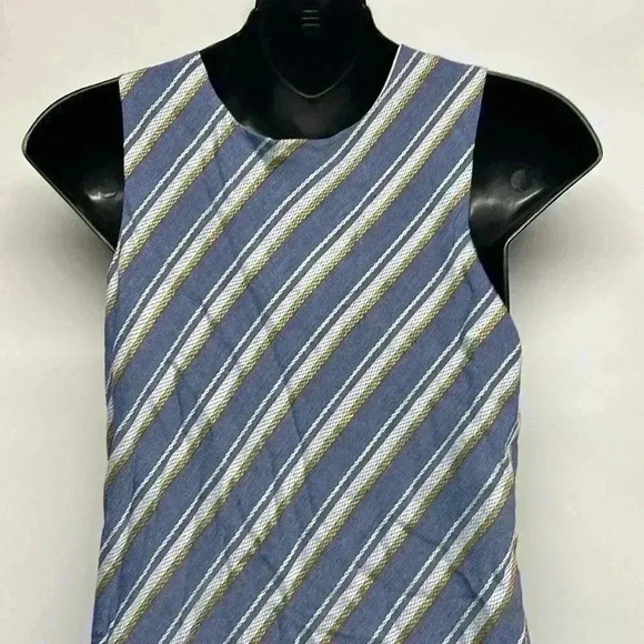 Parsley, in stage size small Octavia dress - Picture 11 of 13